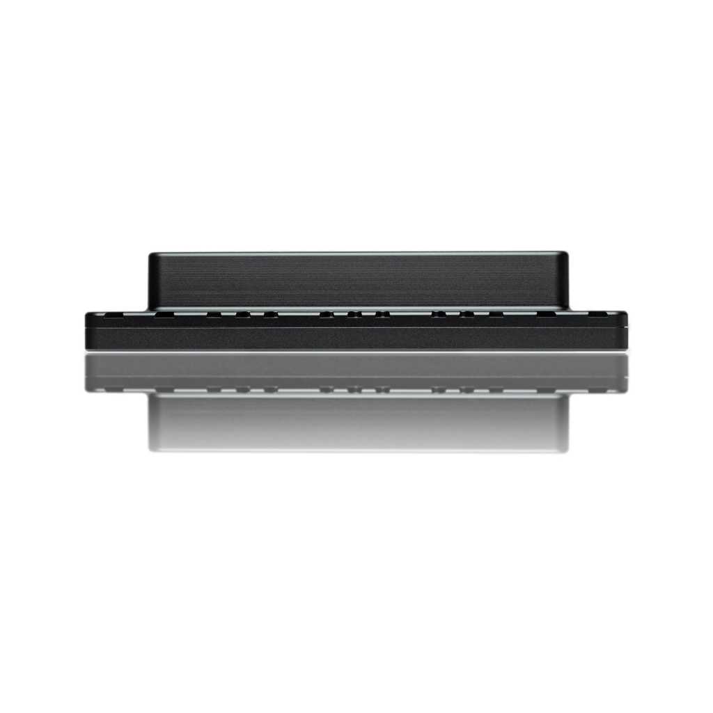 EMU Pro 16_ ortho_top