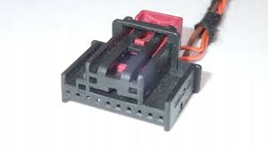 Connettore FEP 10 vie p.f. VW restricted